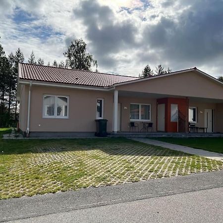 Villa Beautiful Terraced House With Private Parking Sandviken Exterior foto