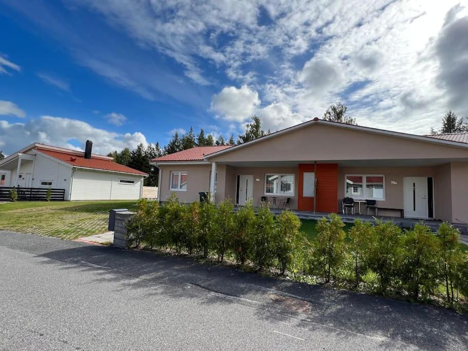 Villa Beautiful Terraced House With Private Parking Sandviken Exterior foto