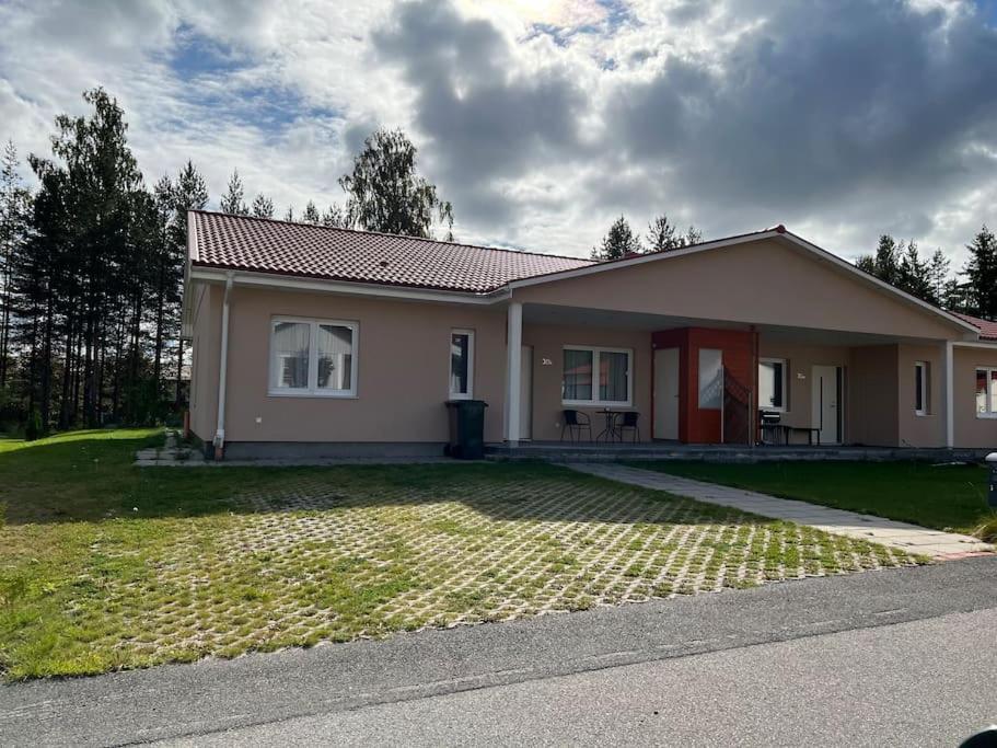 Villa Beautiful Terraced House With Private Parking Sandviken Exterior foto